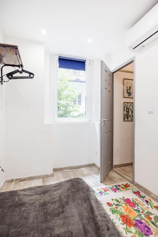 Lovely With Mezzanine Near The Danube בודפשט
